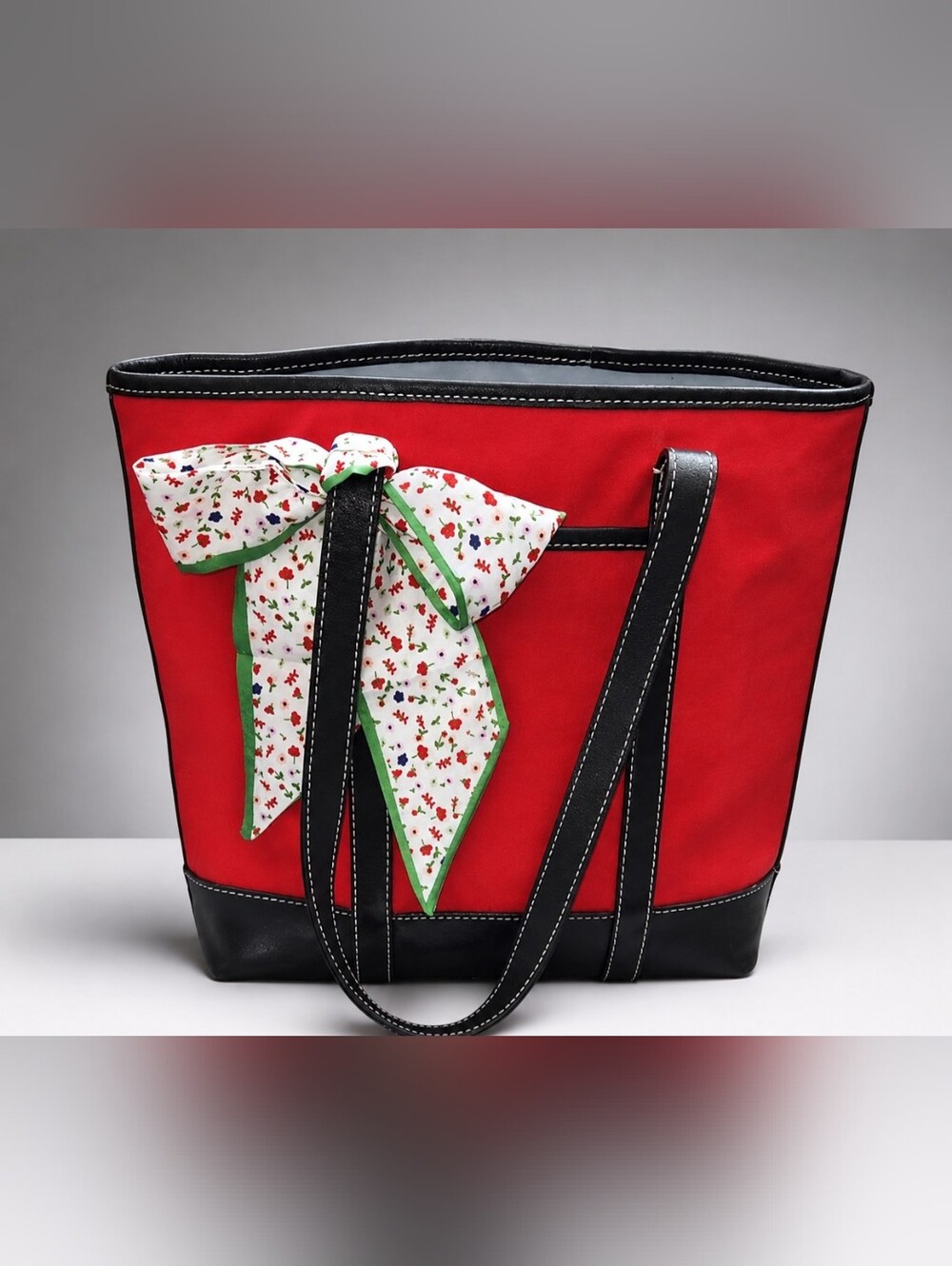 Coach Canvas Tote G1593-F17469 | Red & Black | EUC $175
